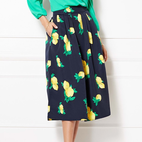 Eva Mendes "new york and company"- Lemon Print Pleated Lengthened Skirt - Picture 5 of 9